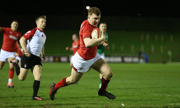 Dragons and Wales U20 centre Aneurin Owen
