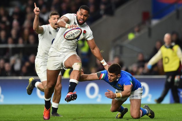 Joe Cokanasiga entertains as England crush Italy