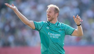 Referee Wayne Barnes