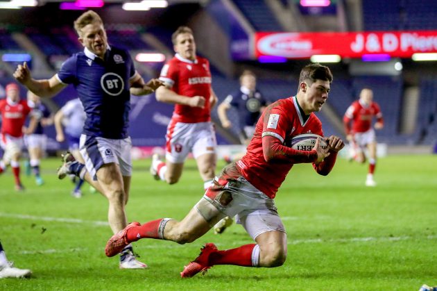 Louis Rees-Zammit try