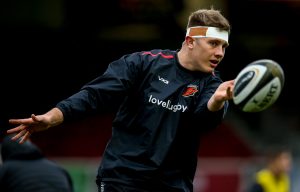 Dragons lock Ben Carter