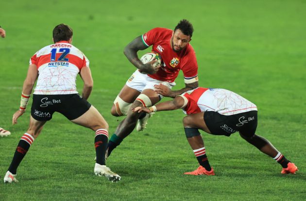 Courtney Lawes tackles