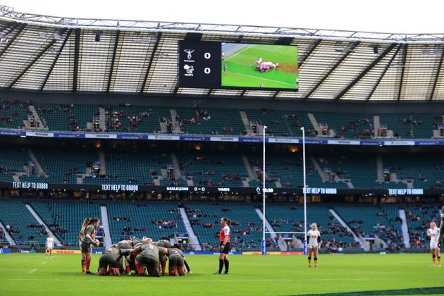 How high are rugby posts?