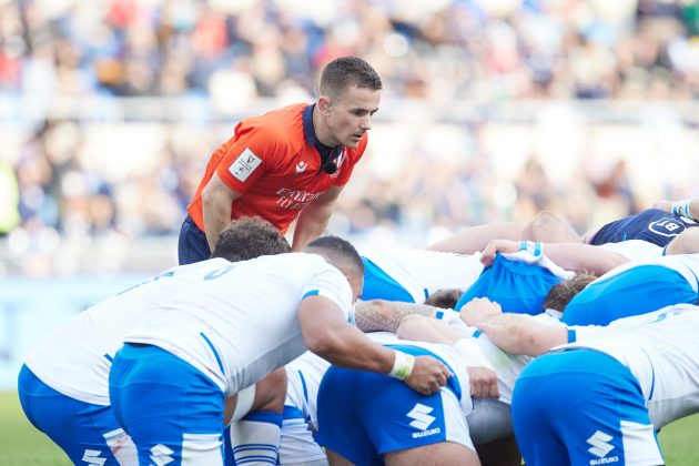 Italy v Scotland scrum