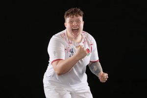 Red Roses prop Hannah Botterman