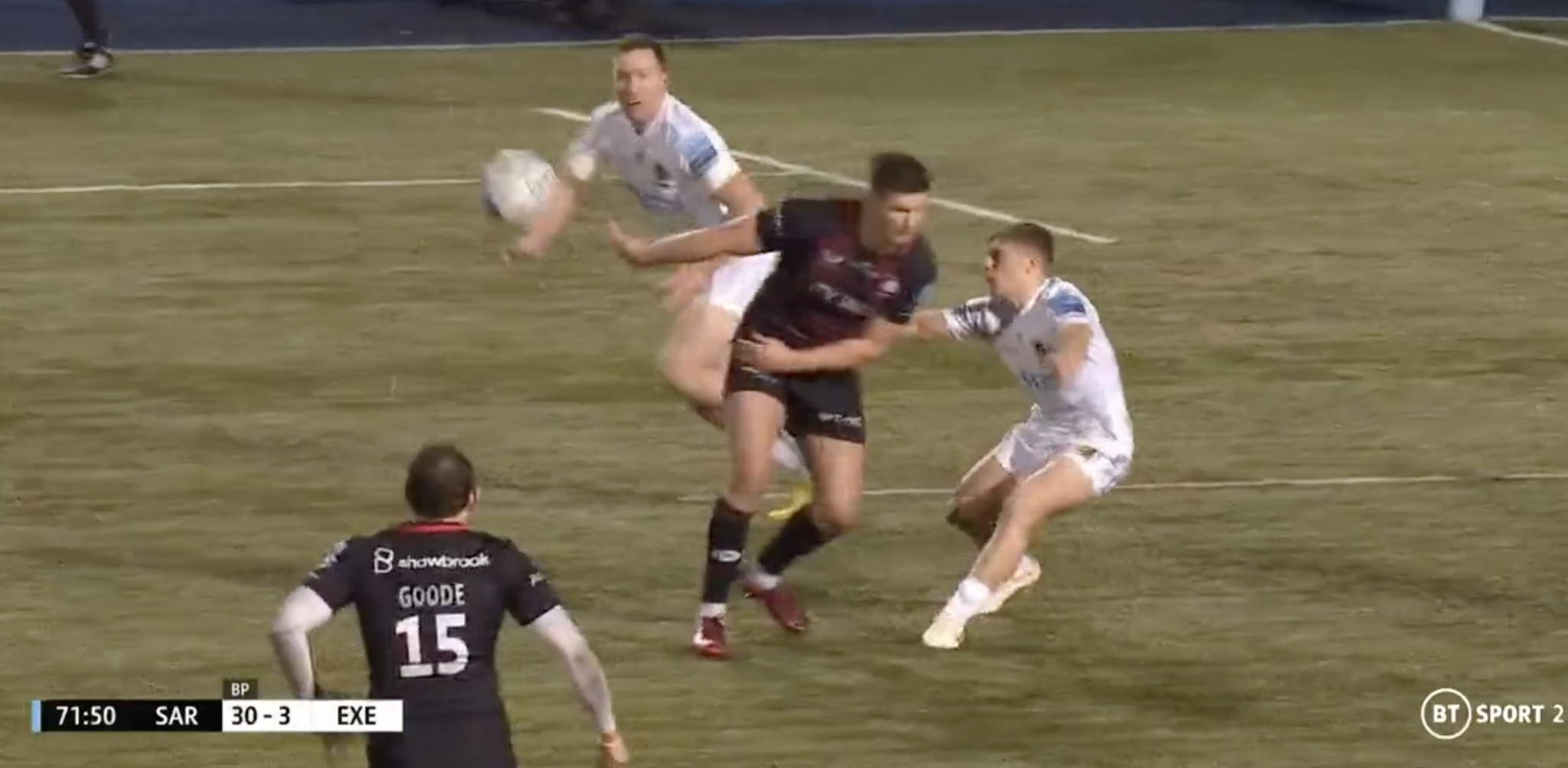 Watch: Bonkers Owen Farrell pass against Exeter