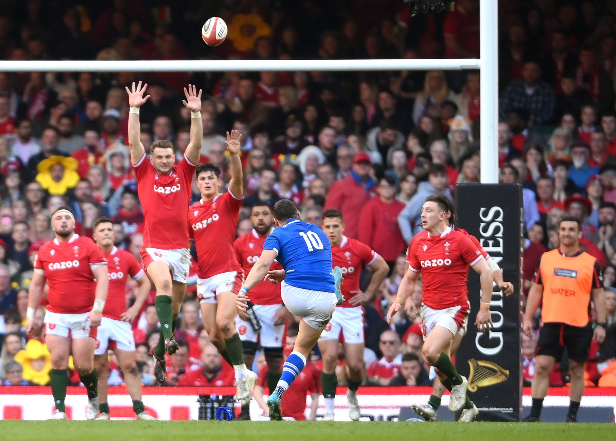 How many times have Wales lost to Italy in the Six Nations?