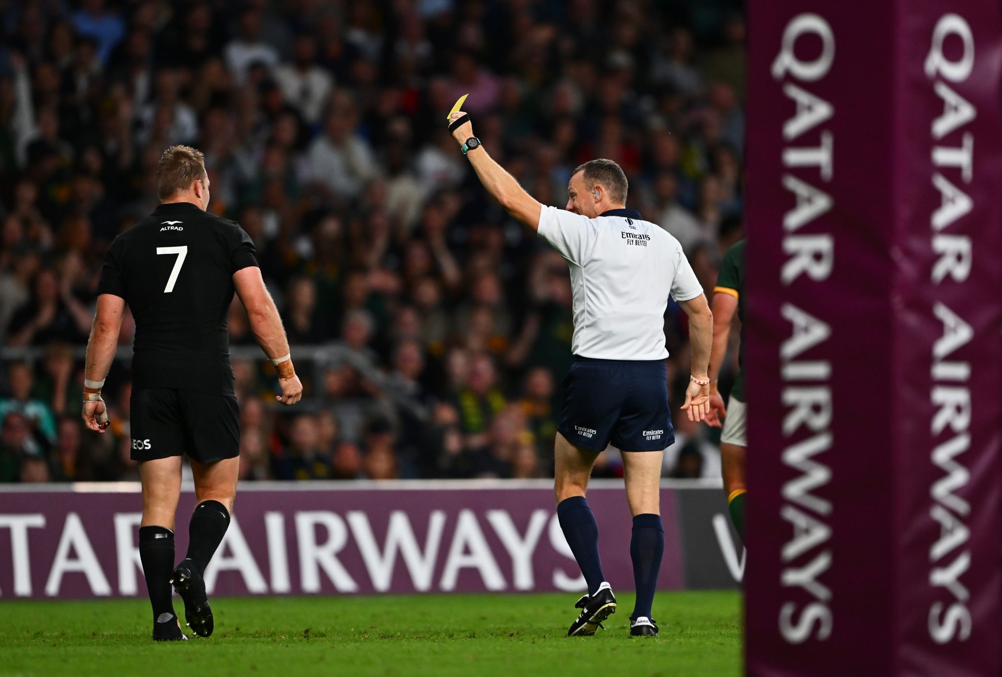 New Zealand reduced to 13 men in just 15 minutes against Springboks