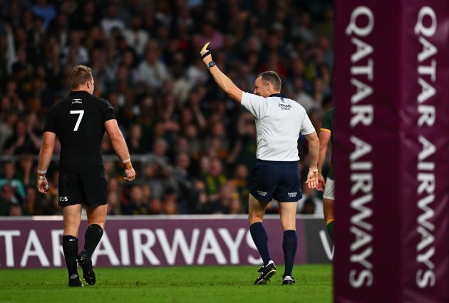 New Zealand reduced to 13 men