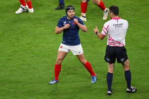 Antoine Dupont criticises referee