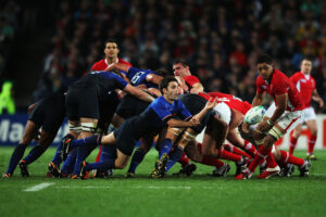 Dimitri Yachvili of France was a master of the dive pass. (Photo by David Rogers/Getty Images)