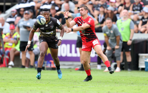 Toulouse's Thomas Ramos throws the ball during the 2025 Champions Cup match against the Sharks
