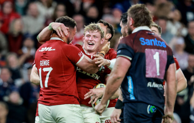 Lions no Wales player