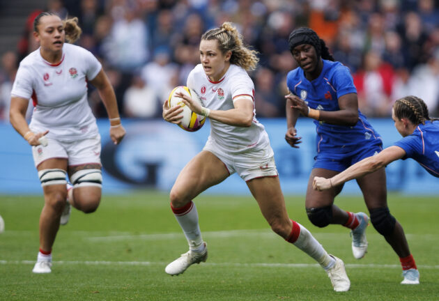 England’s Ellie Kildunne evades France players during the 2025 Women’s Rugby World Cup semi-final
