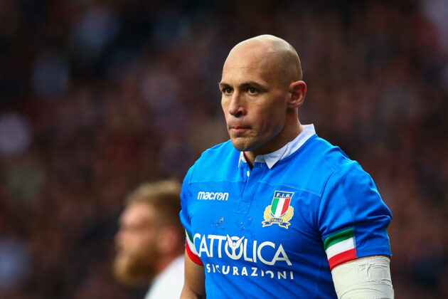 Italy's Sergio Parisse walking across the field during a March 2019 Six Nations match against England