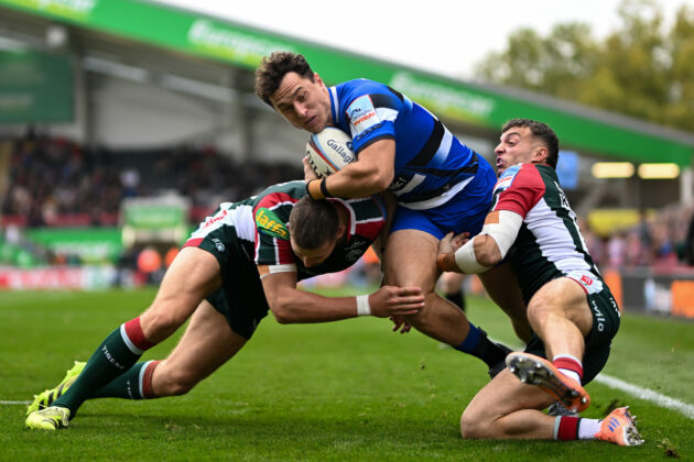 Bath's Henry Arundell is tackled by Leicester players during the October 2025 Gallagher PREM match
