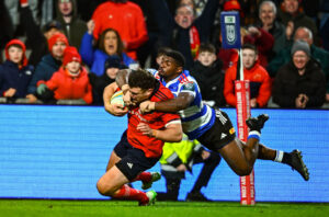 Munster’s Tom Farrell scores a disallowed try during the November 2025 URC match against the Stormers.