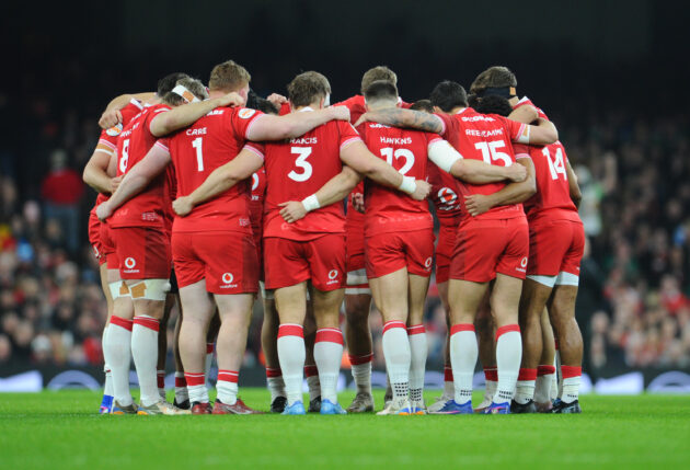 Wales have a team talk prior to kick off during the Guinness Six Nations 2026 match between Wales and Scotland at Principality Stadium on February 21, 2026 in Cardiff, Wales. (Photo by Ian Cook - CameraSport via Getty Images)