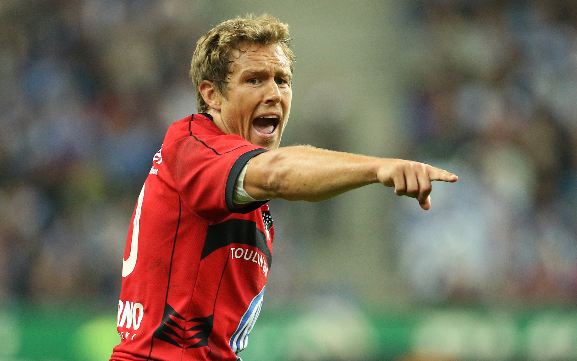 Jonny Wilkinson, de Toulon, gesticula durante a final do Top 14 de 2013 contra Castres