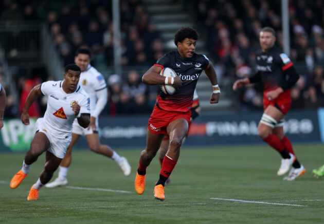 Saracens' Noah Caluori runs with the ball during his team's December 2025 match against Exeter Chiefs