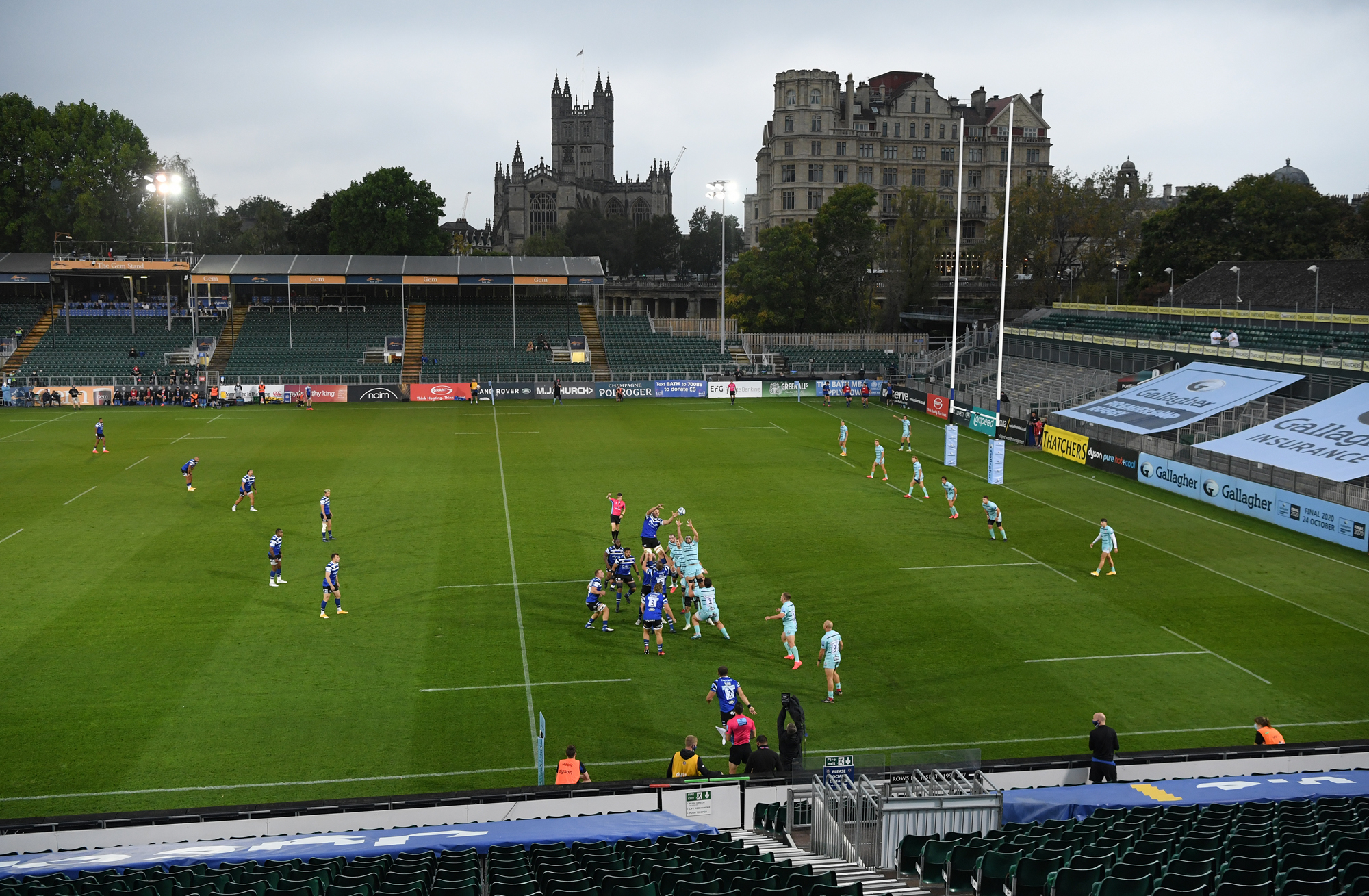 A general view of play with empty stands during the Gallagher Premiership Rugby match between Bath Rugby and Gloucester Rugby at The Rec on September 22, 2020 in Bath
