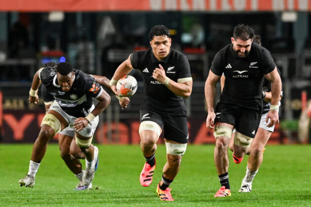 New Zealand's Wallace Sititi runs with the ball during the Greatest Rivalry match against the Sharks in August 2026.