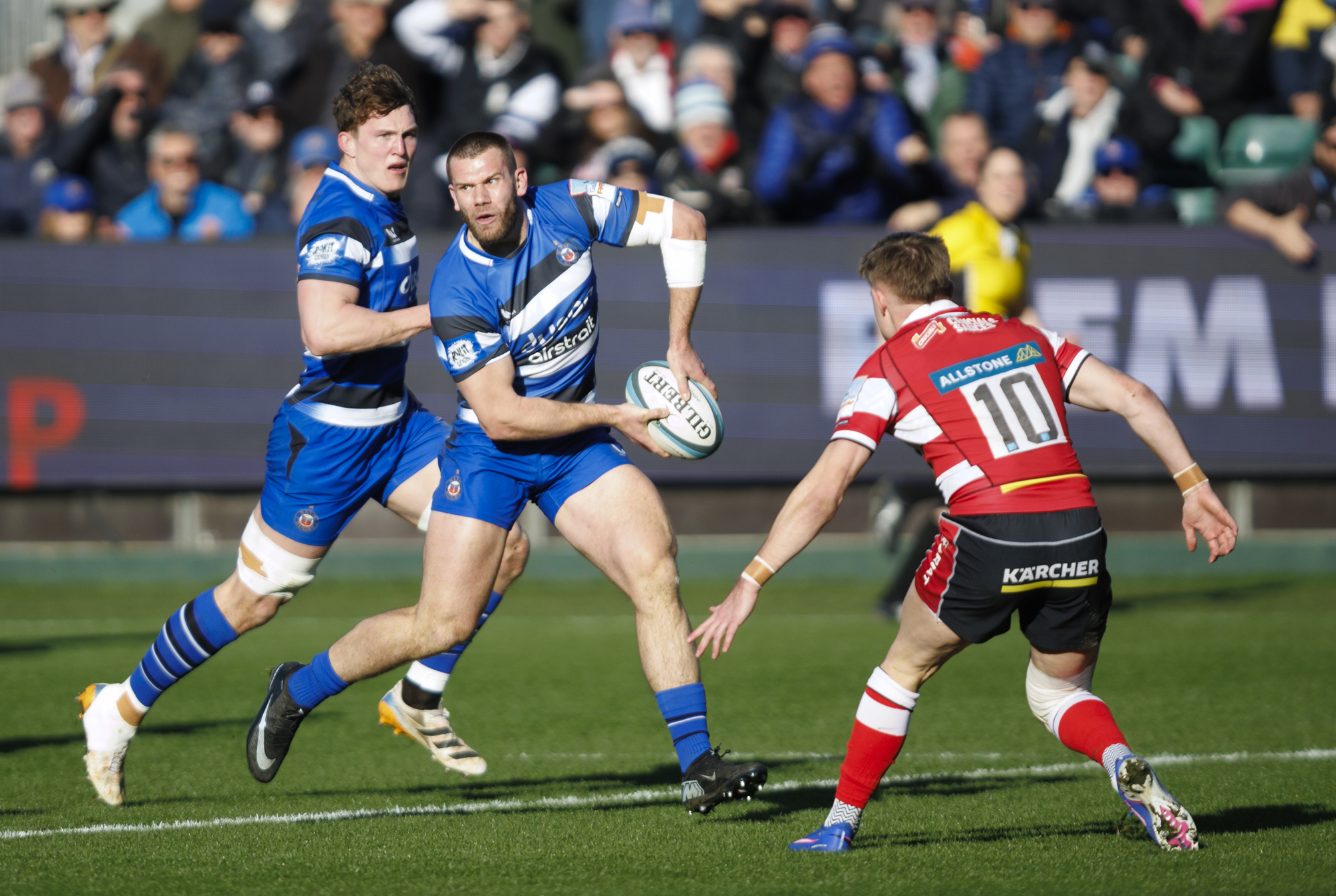 Bath Rugby’s Will Butt prepares to pass the ball during the February 2026 PREM Rugby Cup match against Gloucester.