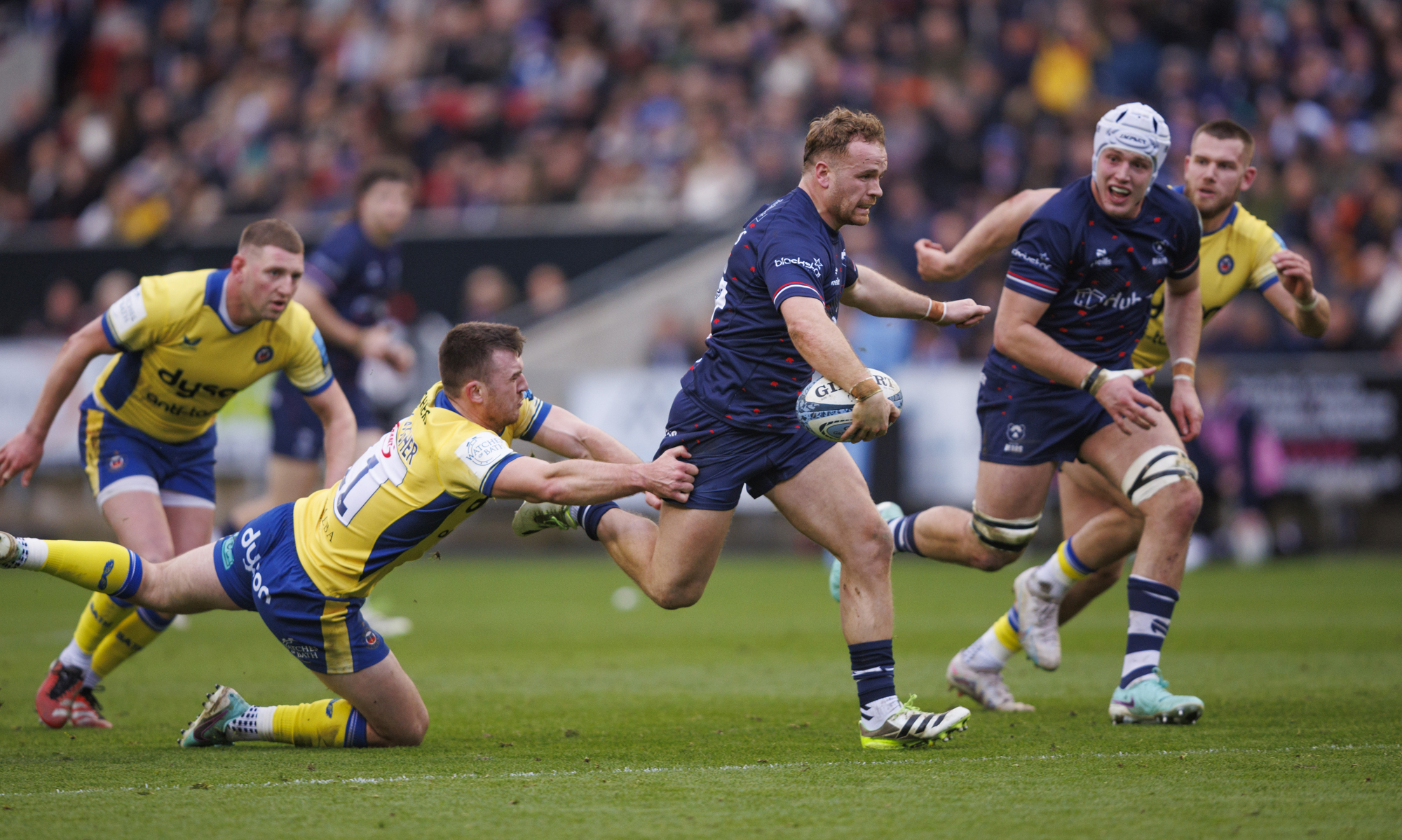 Bristol Bears' James Williams runs with the ball during a January 2024 PREM Rugby match against Bath.
