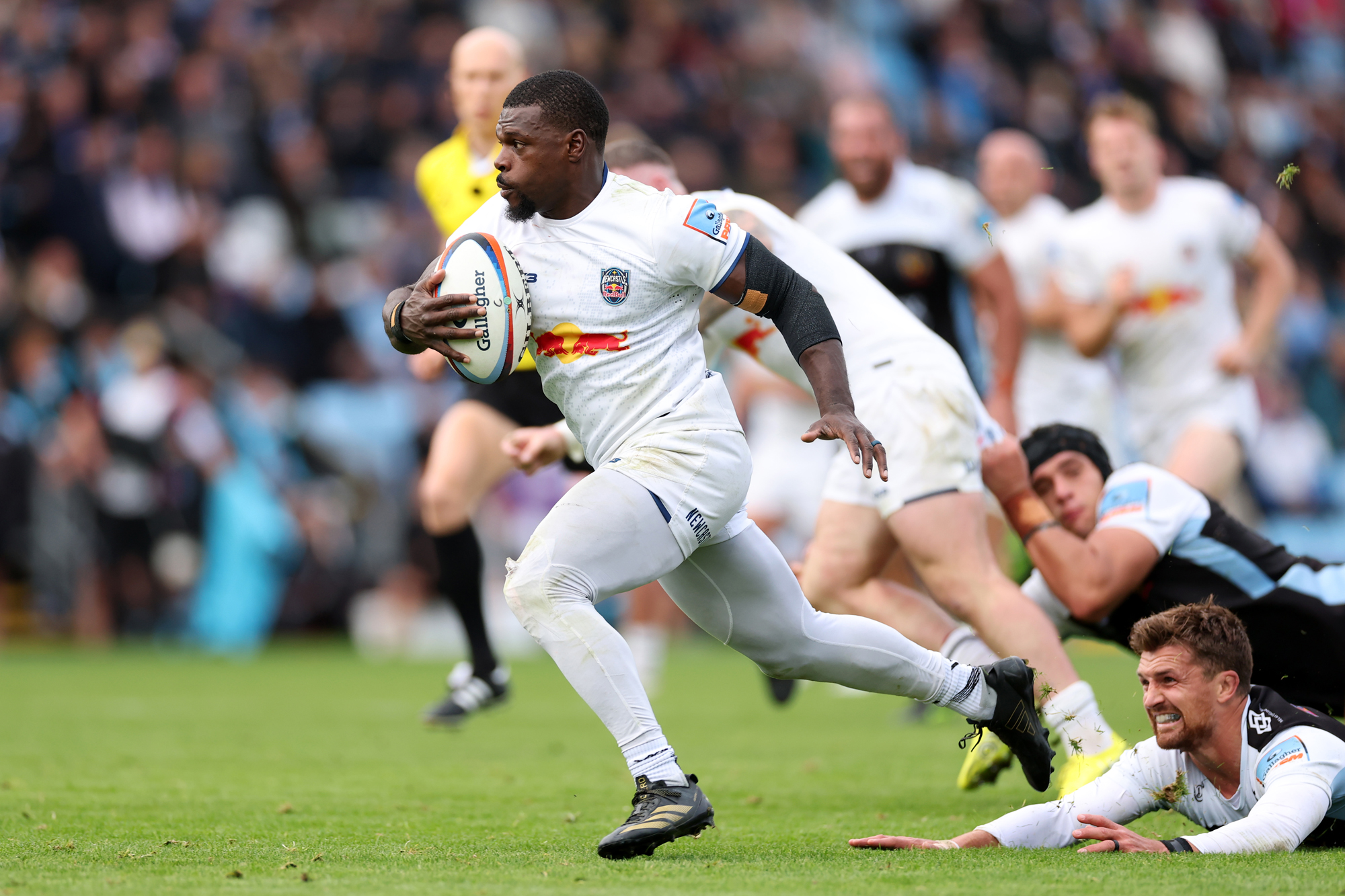 Newcastle Red Bulls' Christian Wade runs with the ball during the October 2026 PREM Rugby match against Exeter Chiefs
